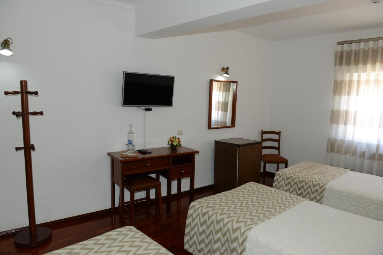 Estalagem Sequeira Bed & Breakfast Sao Bras de Alportel Exterior photo